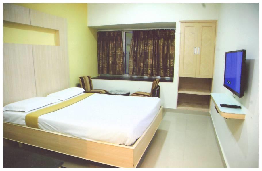 Sri Srinivasa Residency Hotel Kadapa Buitenkant foto